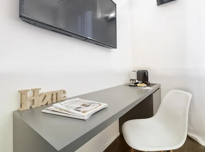 Emilia Express Hotell 3*