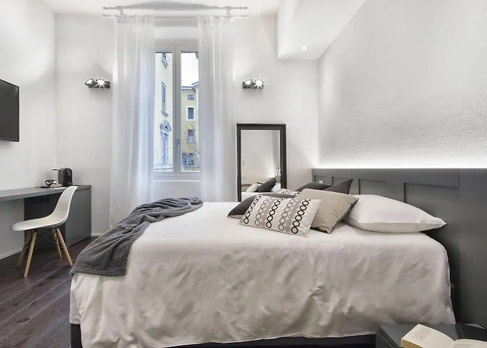 Hotel Emilia Express